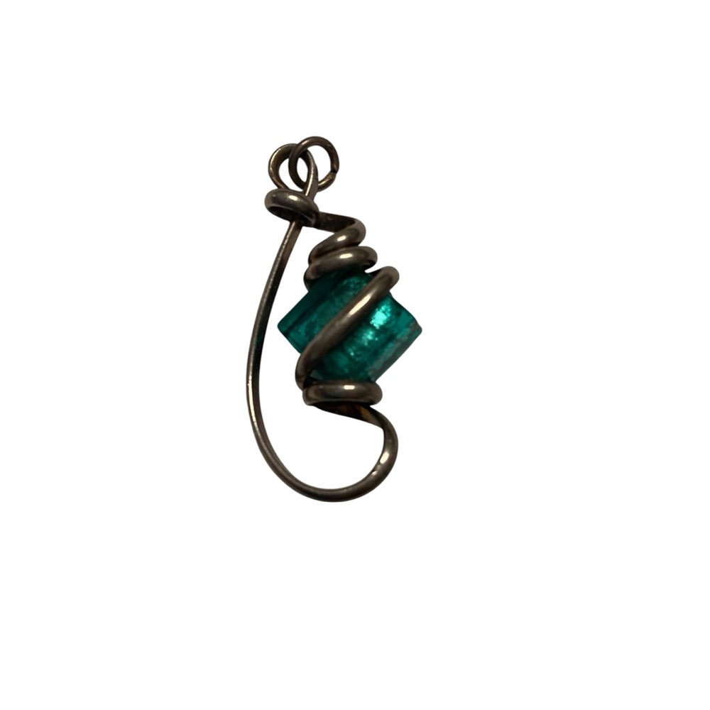 Green Glass Pendant Silver Tone Wire Wrapped Handcrafted Necklace Jewelry